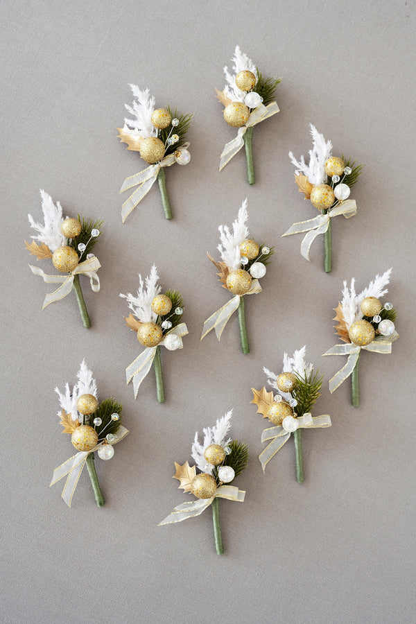 Christmas Champagne Boutonnieres for Guests