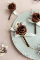 Boutonnieres for Guests in White & Beige