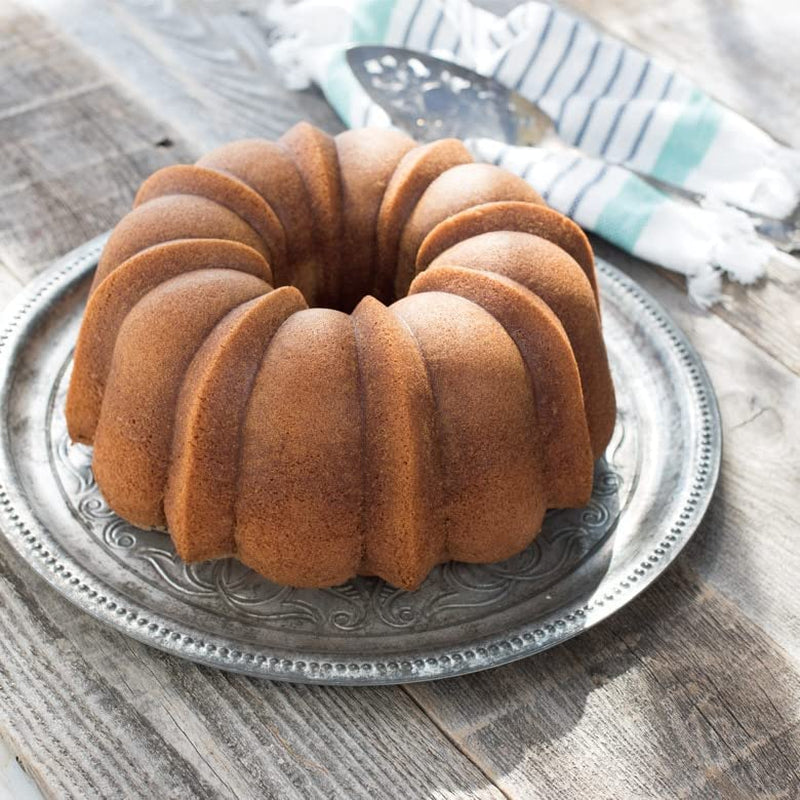 Nordic Ware Pro Cast Original Bundt Pan, 12 Cup, Grey