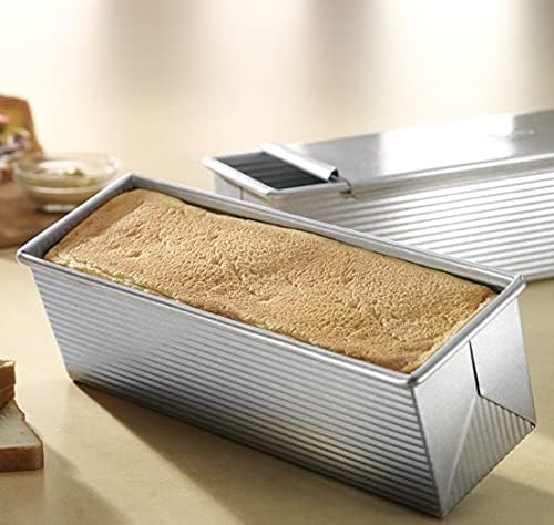 USA Pan Pullman Loaf Pan with Cover - Nonstick Aluminized Steel 13 x 4 inch