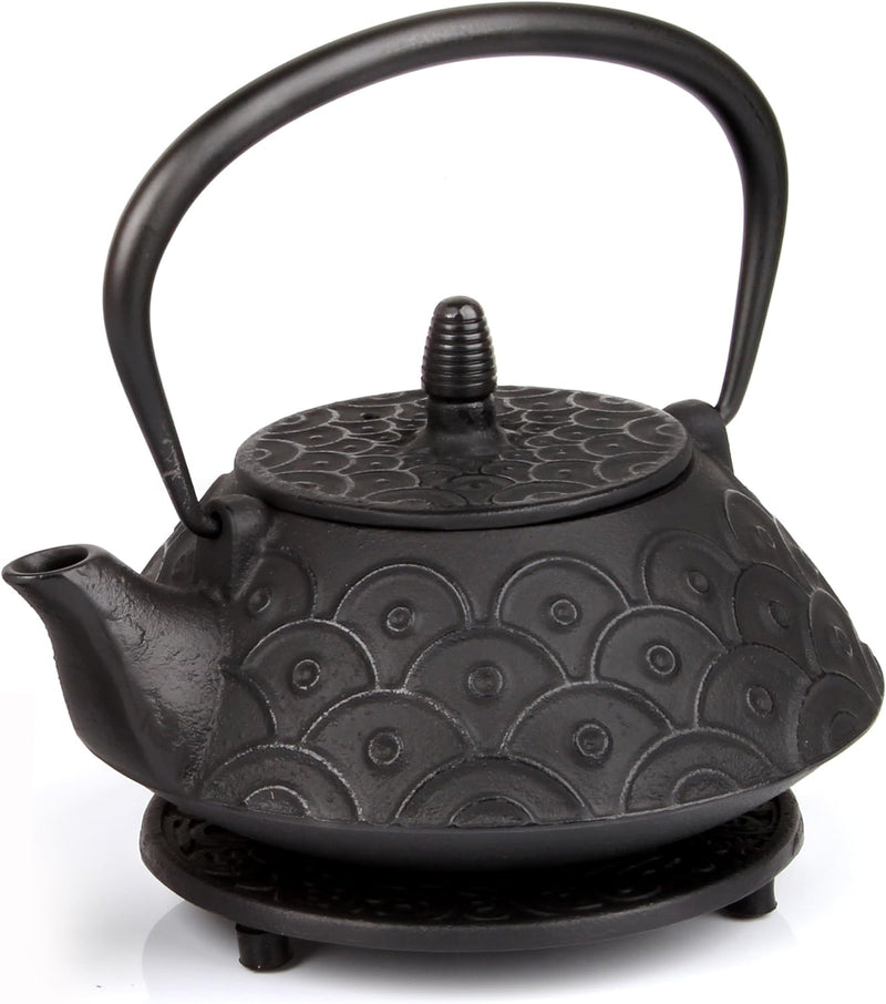 6 Piece Set Black Japanese Cast Iron Teapot(28 oz /800 ml) with 4 Tea Cups (2 oz each), Leaf Tea Infuser and Trivet.