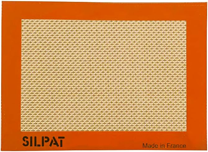 Half Sheet Non-Stick Silicone Baking Mat in Cream - Silpat Premium