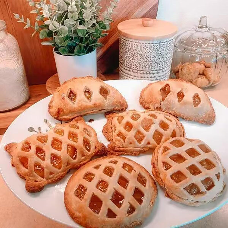 3PCS Hand Pie Molds - Apple Pumpkin  Acorn Shapes