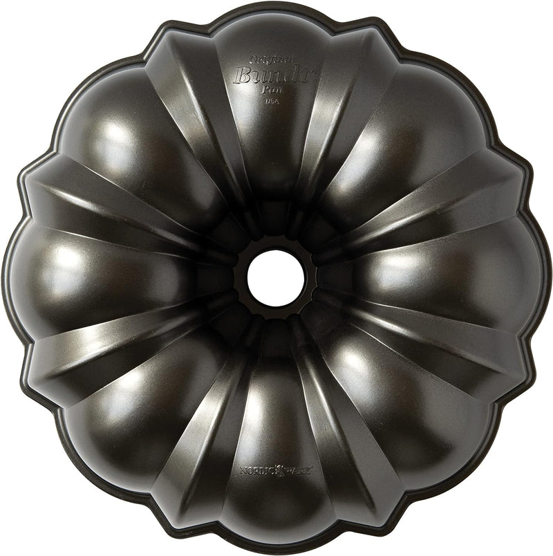 12 Cup Nordic Ware Pro Cast Bundt Pan - Grey