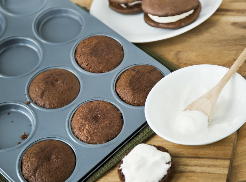 Non-Stick Baking Pan - 12 Cup Silver Whoopie Pie - Fox Run