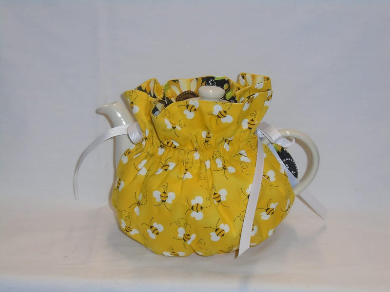 Pretty Sunflowers & Bubble Bees on Black 6 Cup Reversible Tea Pot Cozy