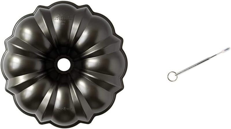 Nordic Ware Pro Cast Original Bundt Pan, 12 Cup, Grey