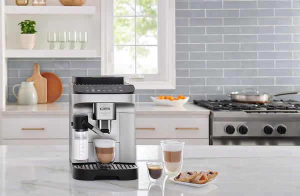 De'Longhi Magnifica Evo with LatteCrema System, Fully Automatic Machine Bean to Cup Espresso Cappuccino and Iced Coffee Maker, Colored Touch Display,Black, Silver