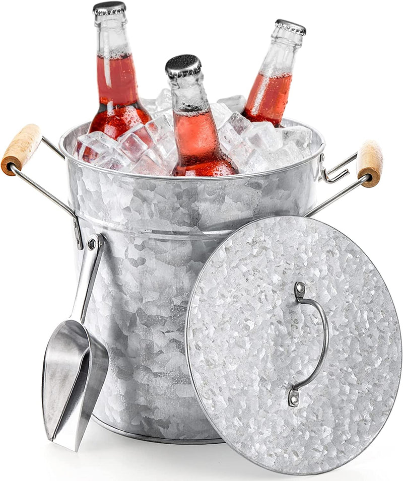 Frcctre Farmhouse 4 Liter Ice Bucket with Lid, Galvanized Metal Beverage Tub with Scoop and Handles, Drink and Wine Chiller for Bar, Party, BBQ, Great for Indoor and Outdoor Use