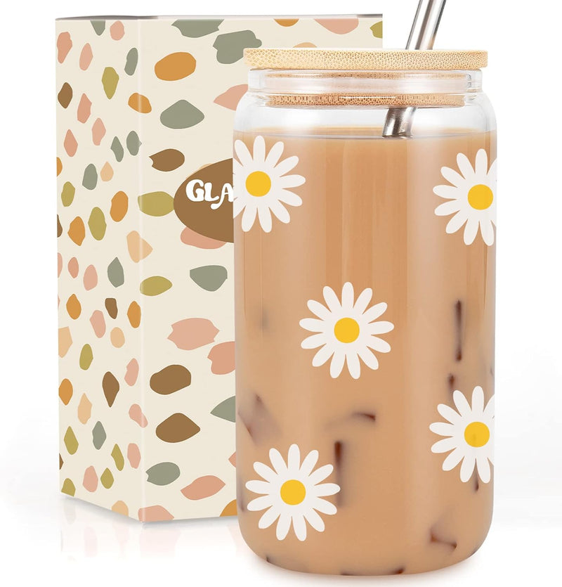 GSPY Daisy Aesthetic Cups, Iced Coffee Cup, Cute Glass Cups with Lids and Straws - Iced Coffee Glasses, Flower Mug Glass Cup, Glass Tumbler - Birthday, Christmas Gifts for Women, Coffee Lovers