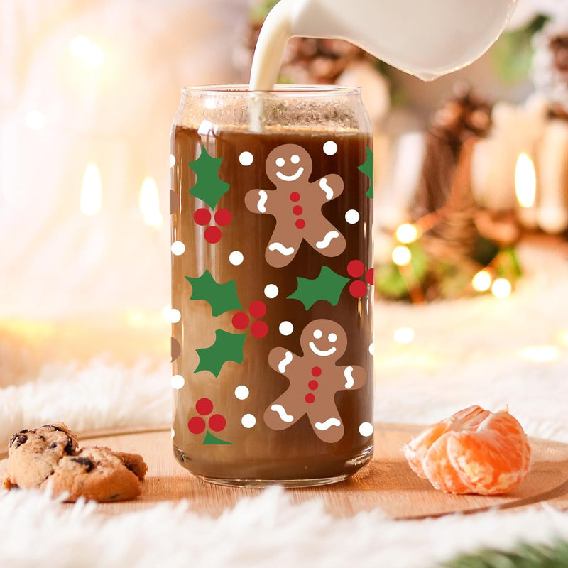 Coolife Holly Gingerbread Man Christmas Decorations, Gifts for Women Men Kids - 16 oz Glass Cup Tumbler w/Straw Lid, Christmassy Preppy Glass Cups w/Lids Straws for Smoothie Iced Coffee Beer